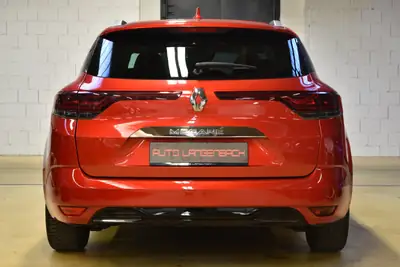Renault Mégane Grandtour 1.5 dCi GT — Breaks diesel sportif, équipé Head-Up Display et caméra — détail