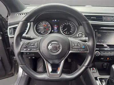 Nissan Qashqai 1.3 DIG-T Tekna DCT — SUV compact premium avec toit panoramique et caméra 360° — Thumbnail 9