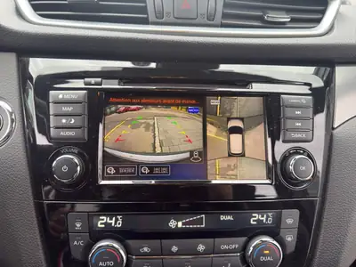 Nissan Qashqai 1.3 DIG-T Tekna DCT — SUV compact premium avec toit panoramique et caméra 360° — Thumbnail 15