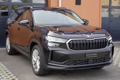 Skoda Kodiaq 1.5 TSI mHEV Selection — SUV hybride léger, sièges électriques, moins de 5200 km — côté