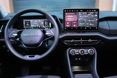 Skoda Kodiaq 1.5 TSI mHEV Selection — SUV hybride léger, sièges électriques, moins de 5200 km — Miniature 11