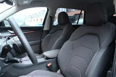 Skoda Kodiaq 1.5 TSI mHEV Selection — SUV hybride léger, sièges électriques, moins de 5200 km — Miniature 21