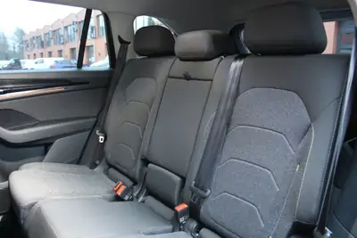 Skoda Kodiaq 1.5 TSI mHEV Selection — SUV hybride léger, sièges électriques, moins de 5200 km — Miniature 23