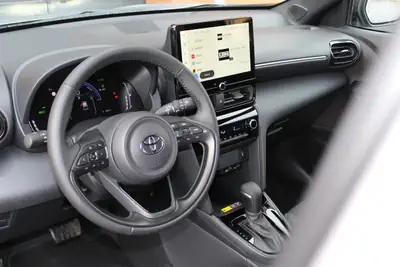 Toyota Yaris Cross 1.5 Trend AWDi — SUV Compact Hybride 4x4, Garantie 15 ans — Miniature 9
