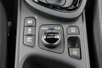 Toyota Yaris Cross 1.5 Trend AWDi — SUV Compact Hybride 4x4, Garantie 15 ans — Miniature 13