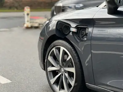 SEAT Leon ST 1.4 eHybrid pHEV — Monospace écologique et performant, 72'000 km — intérieur