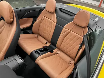 Mercedes-Benz CLE 300 Cabrio 4Matic — Élégance décapotable et hybride mild, peu kilométré — détail