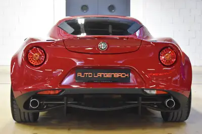 Alfa Romeo 4C Coupe 1750 TBi TCT — Légendaire sportive italienne, entretien premium Alfa Romeo — Miniature 7