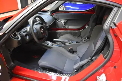 Alfa Romeo 4C Coupe 1750 TBi TCT — Légendaire sportive italienne, entretien premium Alfa Romeo — Miniature 16
