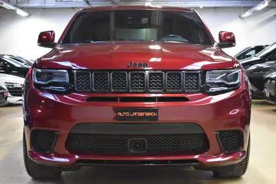 Jeep Grand Cherokee 6.2 V8 HEMI Trackhawk — 710 ch, SUV musclé sans compromis — tableau de bord