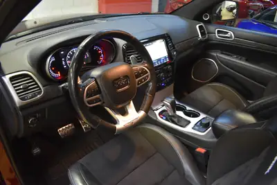 Jeep Grand Cherokee 6.2 V8 HEMI Trackhawk — 710 ch, SUV musclé sans compromis — Miniature 14