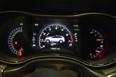Jeep Grand Cherokee 6.2 V8 HEMI Trackhawk — 710 ch, SUV musclé sans compromis — Miniature 18