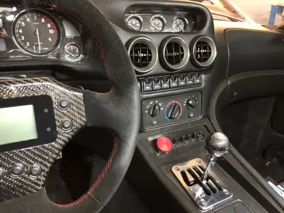 Ferrari F550 Maranello Competizione 1998 — Légendaire V12 naturel, 485 ch purs — intérieur