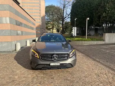 Mercedes-Benz GLA 200 Night Star — Élégance urbaine, équipements premium et faible kilométrage — exterior view