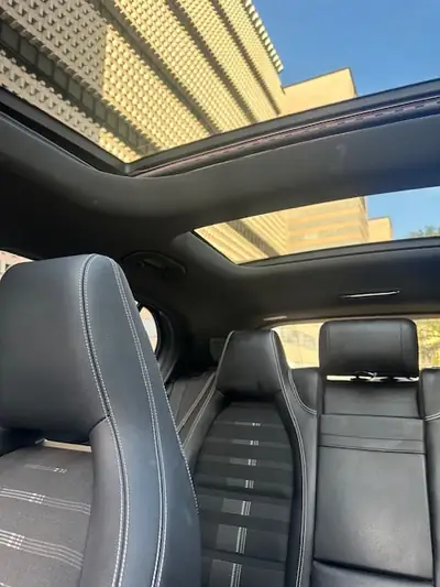 Mercedes-Benz GLA 200 Night Star — Élégance urbaine, équipements premium et faible kilométrage — Thumbnail 12