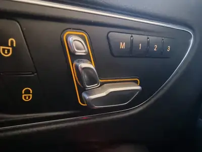 Mercedes-Benz GLA 200 Night Star — Élégance urbaine, équipements premium et faible kilométrage — Thumbnail 11
