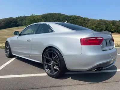 Audi S5 Coupé 4.2 V8 FSI — Coupé sport légendaire, état impeccable — Thumbnail 14