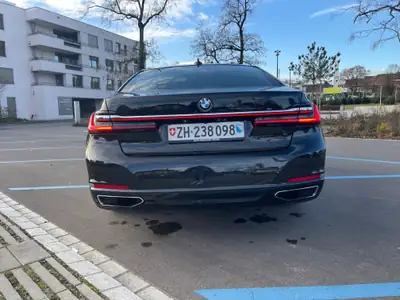 BMW 730d xDrive Steptronic — Berline de prestige diesel, 179 000 km, transmission intégrale — detail