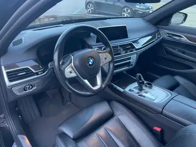 BMW 730d xDrive Steptronic — Berline de prestige diesel, 179 000 km, transmission intégrale — Thumbnail 8