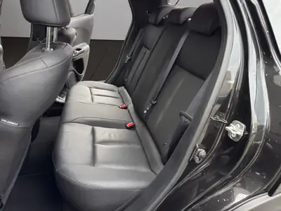 Nissan Juke 1.6 DIG-T Tekna 4x4 — SUV compact dynamique, 4x4 intégral et tout équipé — Thumbnail 12