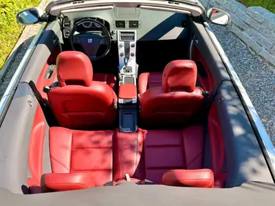 Volvo C70 T5 Summum Geartronic — Cabriolet suédois 230 ch, 49 850 km certifiés — détail