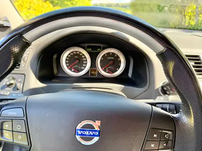 Volvo C70 T5 Summum Geartronic — Cabriolet suédois 230 ch, 49 850 km certifiés — Miniature 14