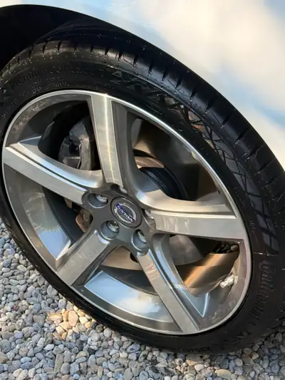 Volvo C70 T5 Summum Geartronic — Cabriolet suédois 230 ch, 49 850 km certifiés — Miniature 19