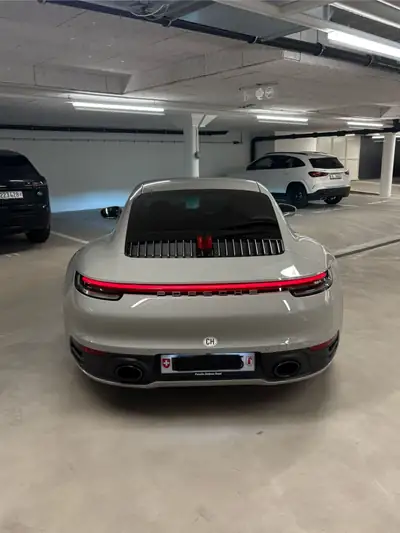 Porsche 911 Carrera 4S PDK 992 — Coupé sportif all-wheel drive, 12 730 km seulement — intérieur