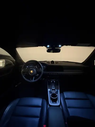 Porsche 911 Carrera 4S PDK 992 — Coupé sportif all-wheel drive, 12 730 km seulement — Miniature 7