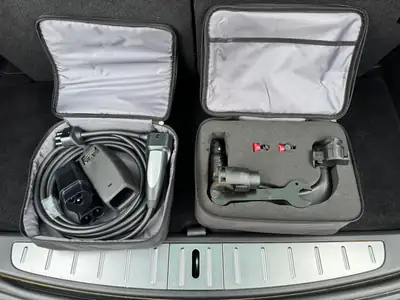 Tesla Model X Performance Ludicrous Plus — SUV électrique 796 CV, accélération extrême — Miniature 27