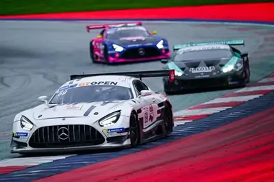 Mercedes-AMG GT3 EVO — Supersportive 585 ch, faible kilométrage — vue extérieure