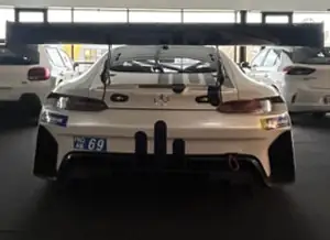 Mercedes-AMG GT3 EVO — Supersportive 585 ch, faible kilométrage — détail