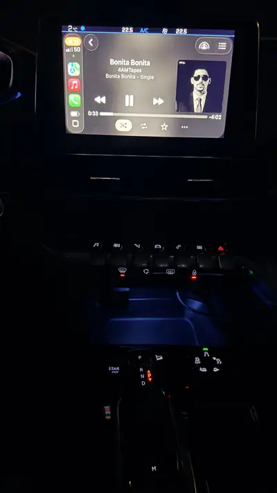 Peugeot 3008 1.2 PureTech — SUV compact élégant, transmission automatique, entretien maîtrisé — Miniatura 8
