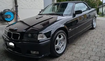BMW 325 Cabriolet — Roadster classique E36 avec pack M original et hardtop — Miniature 12