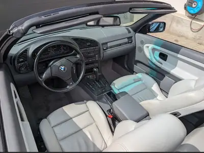 BMW 325 Cabriolet — Roadster classique E36 avec pack M original et hardtop — Miniature 13