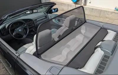 BMW 325 Cabriolet — Roadster classique E36 avec pack M original et hardtop — Miniature 14