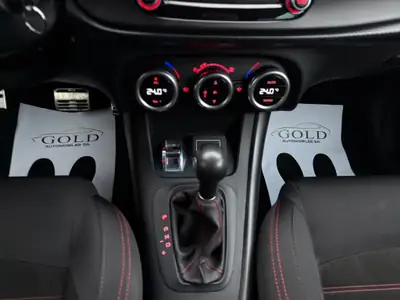 Alfa Romeo Giulietta 2.0 JTDM Veloce — Diesel performant, 137 000 km, sans sinistre — Miniature 8