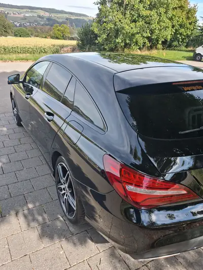 Mercedes-Benz CLA 200 Shooting Brake — Élégance et polyvalence, 107 000 km seulement — Seitenansicht