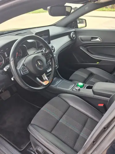 Mercedes-Benz CLA 200 Shooting Brake — Élégance et polyvalence, 107 000 km seulement — Detail