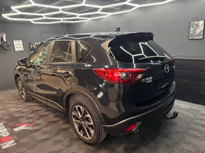 Mazda CX-5 2.2 D Revolution AWD — SUV robuste, traction intégrale, entretien à jour — dashboard