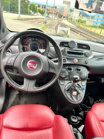 FIAT 500 Twinair 8V — L'icône urbaine économe et sans sinistre — intérieur