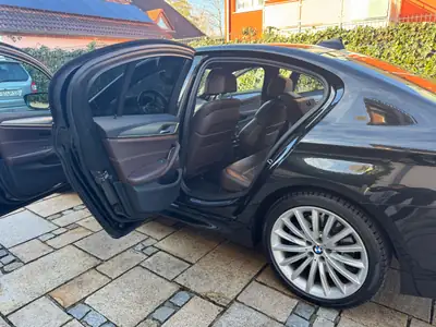 BMW 530d M-Paket — Berline luxe diesel, équipement premium, 8 roues 20" incluses — détail