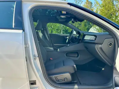 Polestar 2 Long Range Single Plus — Berline électrique performante, 22'000 km seulement — Thumbnail 8