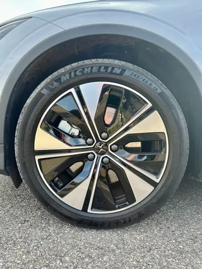 Polestar 2 Long Range Single Plus — Berline électrique performante, 22'000 km seulement — Thumbnail 14