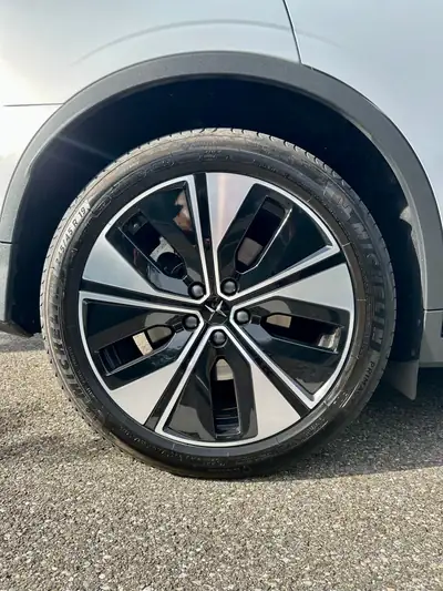 Polestar 2 Long Range Single Plus — Berline électrique performante, 22'000 km seulement — Thumbnail 16