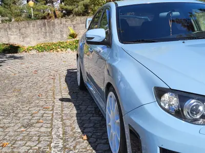 Subaru WRX STI Sport 2.5 Turbo 4WD — Berline sportive légendaire, 301 ch intégraux — Miniatura 13