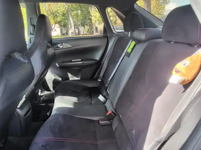 Subaru WRX STI Sport 2.5 Turbo 4WD — Berline sportive légendaire, 301 ch intégraux — Miniatura 19