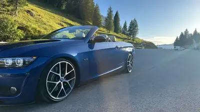 BMW 335i Cabriolet M Sport — Roadster performant, 306 ch et toit ouvert — interior