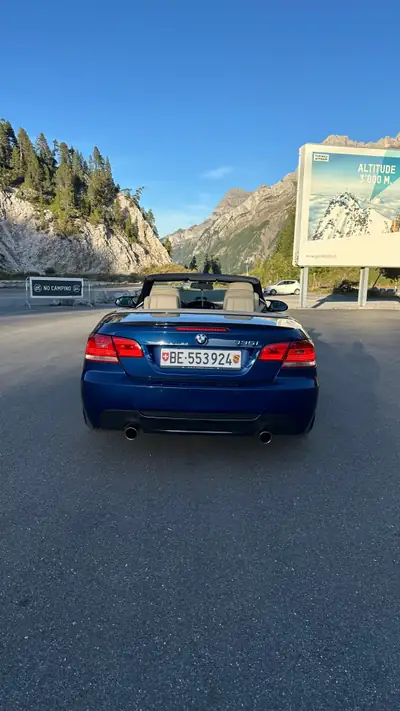 BMW 335i Cabriolet M Sport — Roadster performant, 306 ch et toit ouvert — dashboard