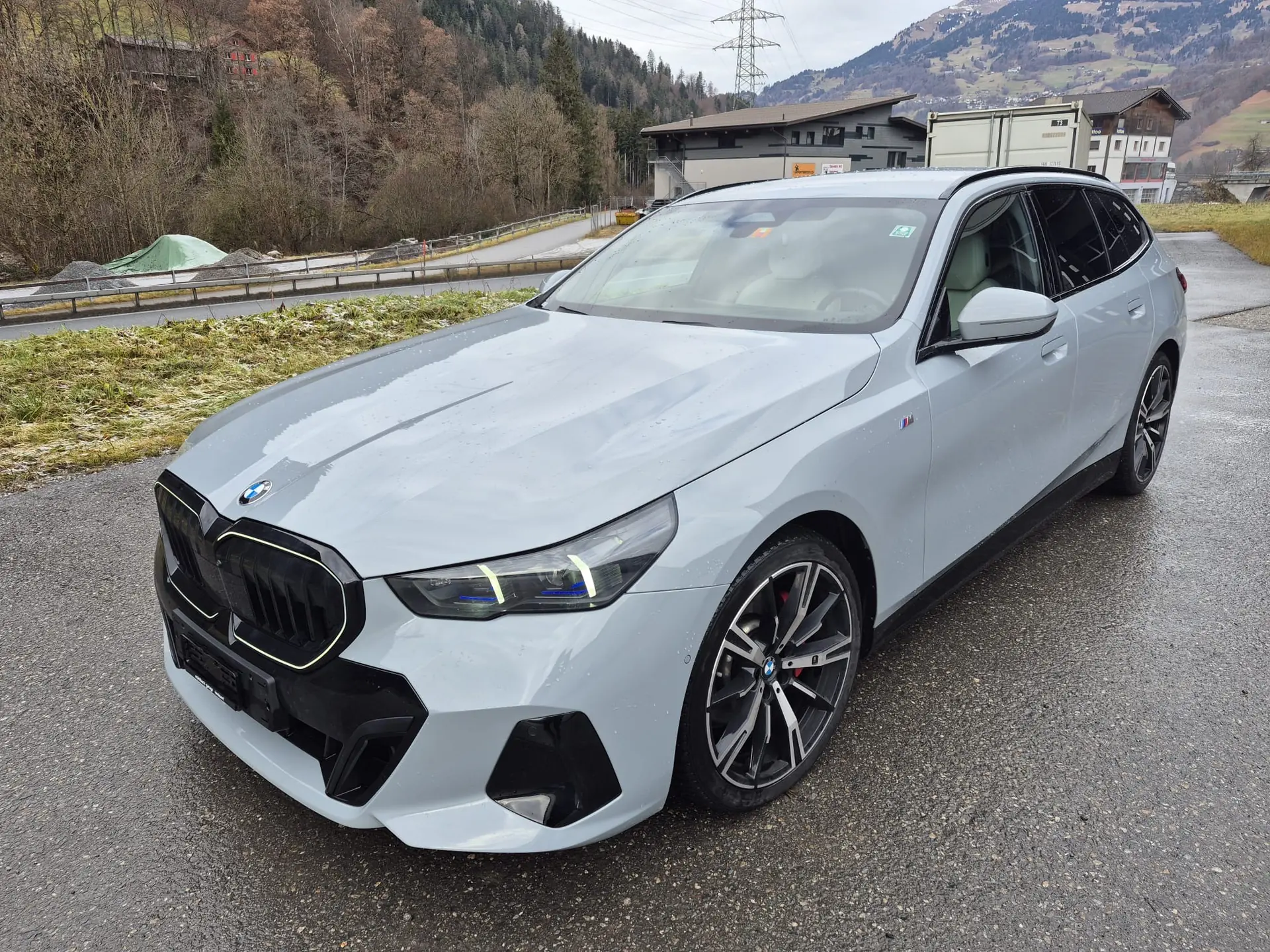 BMW 520 xDrive Break M-Paket — Diesel puissant, design premium, moins de 35 000 km